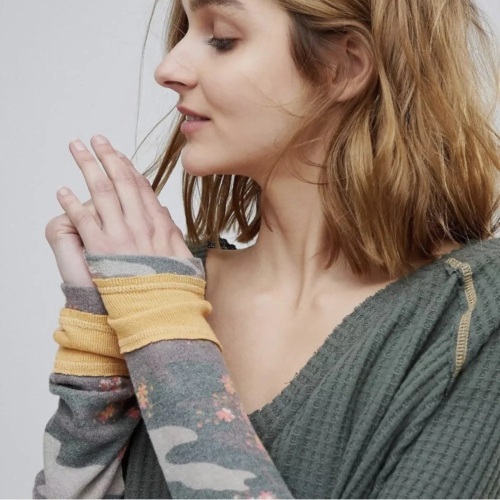 Free People We The Free Lovin Leopard Green Thermal Waffle Womens Tunic Top - Picture 3 of 7
